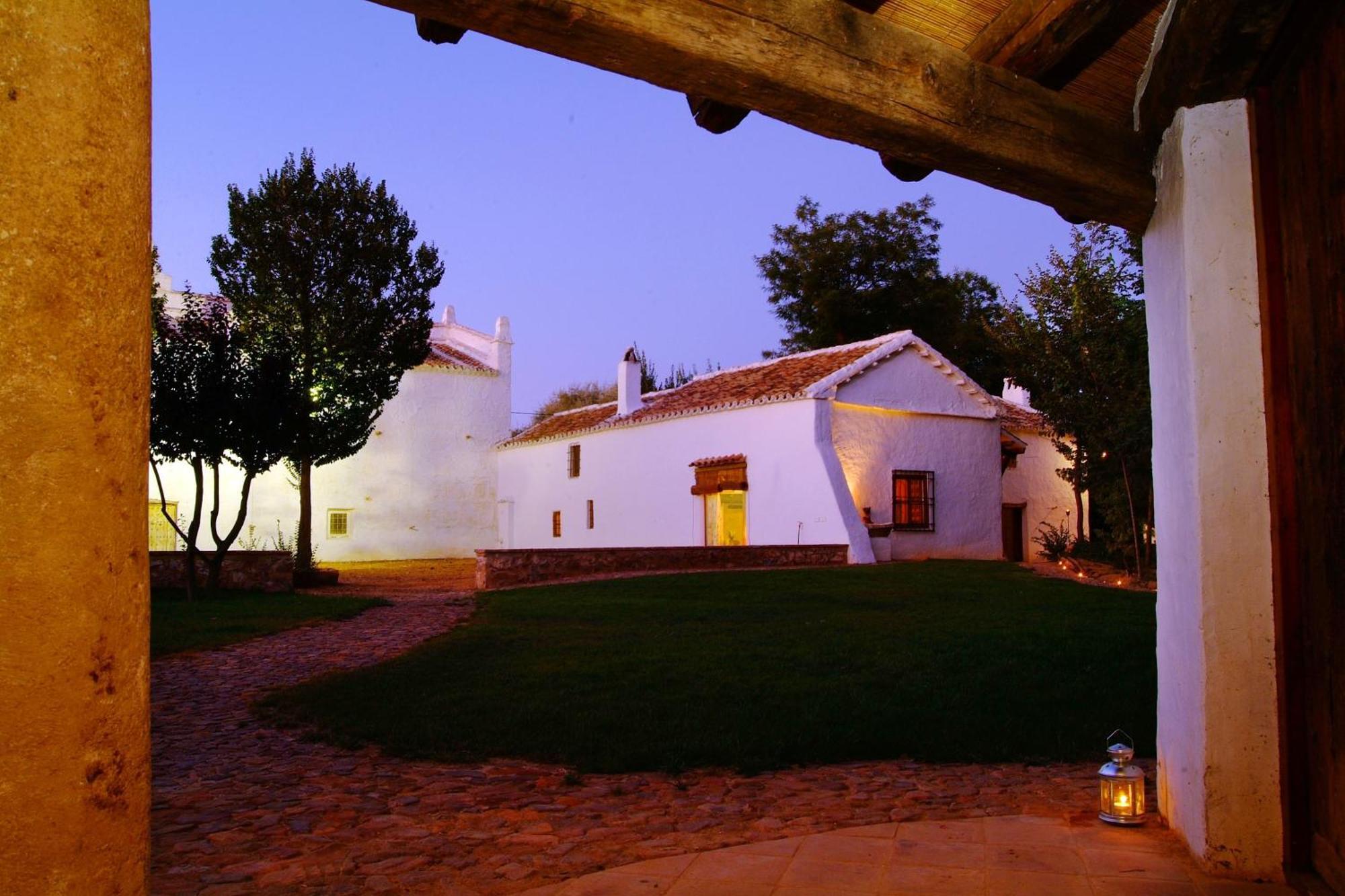 Casa Rural La Alameda Madridejos Bagian luar foto